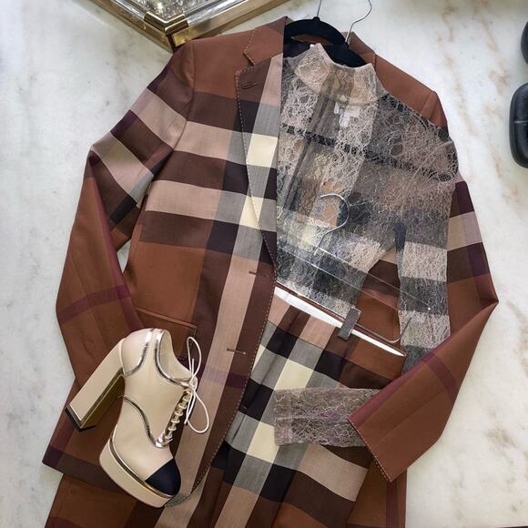 Burberry Aimie Tailored Check Print Button Hem Pant in Dark Birch Brown - Picture 3 of 17